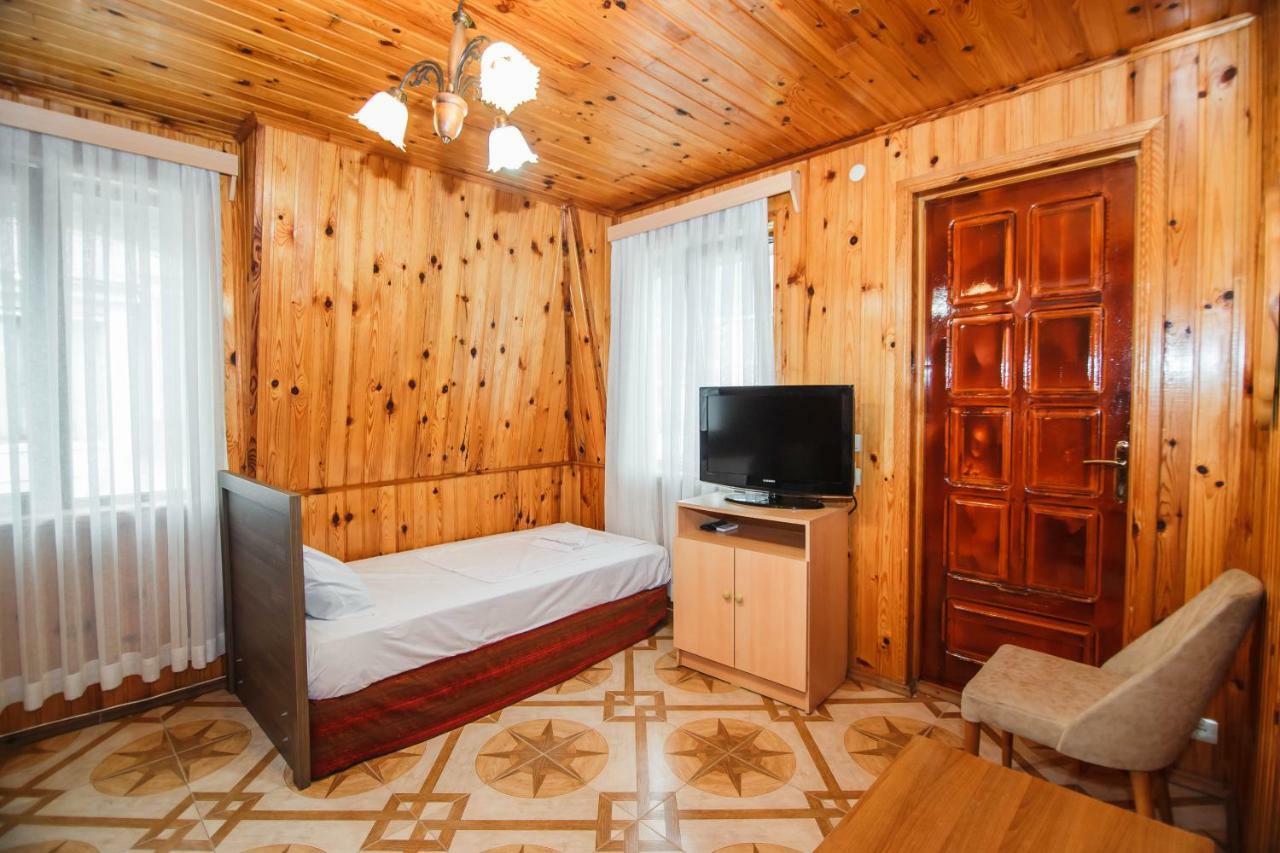 Guest House Nia Гонио Екстериор снимка